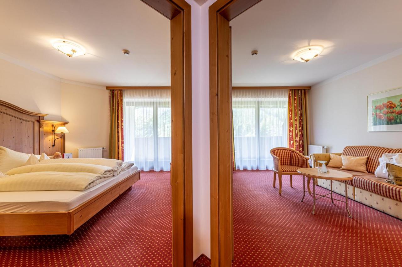 Hotel Gletscherblick Sankt Leonhard im Pitztal Exterior photo